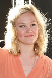 Julia Stiles