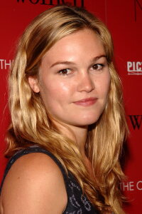 Julia Stiles