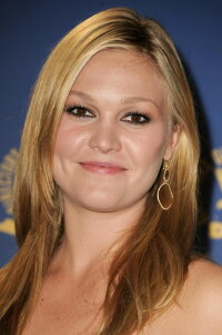 Julia Stiles