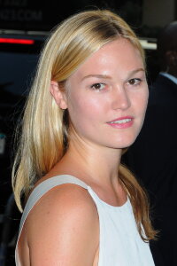 Julia Stiles