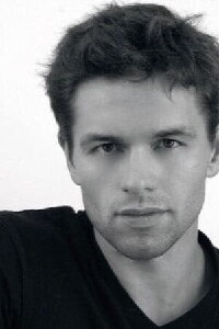Julian Ovenden