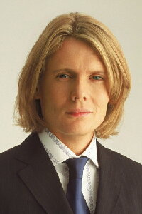 Julian Rhind-Tutt