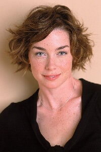 Julianne Nicholson