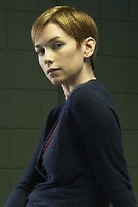 Julianne Nicholson