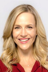 Julie Benz