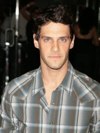 Justin Bartha