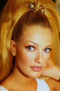 Karen Mulder