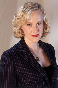 Katie Finneran