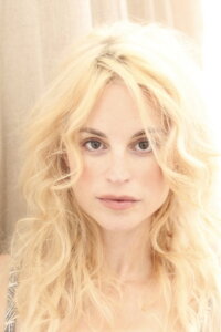 Katrine De Candole