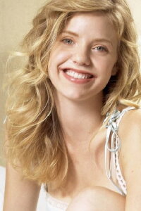 Kelli Garner