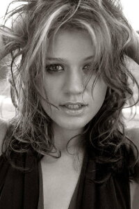 Kelly Clarkson