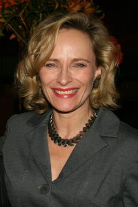 Laila Robins