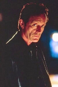 Lance Henriksen