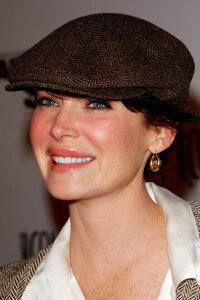Lara Flynn Boyle