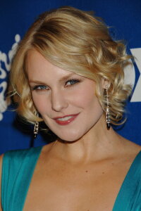 Laura Allen