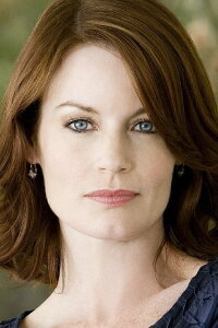 Laura Leighton