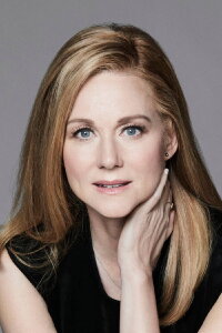 Laura Linney