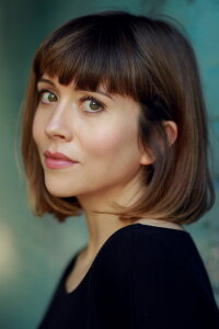 Laura Pyper