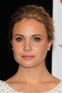 Leah Pipes