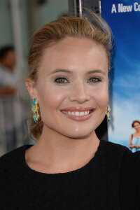 Leah Pipes