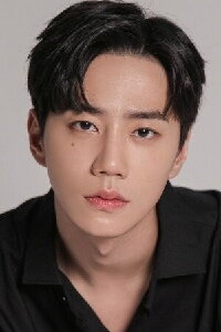 Lee Jun-young