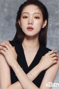 Lee Sung-kyung