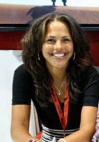 Lenora Crichlow