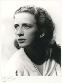 Leora Dana