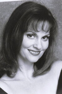 Lesley Ann Warren