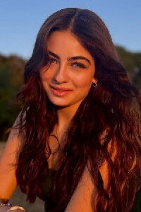 Leya Kırşan