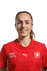 Lia Wälti