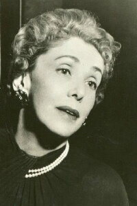 Lili Darvas