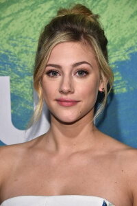 Lili Reinhart