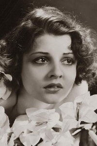 Lilian Bond