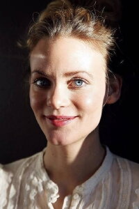 Liv Mjönes