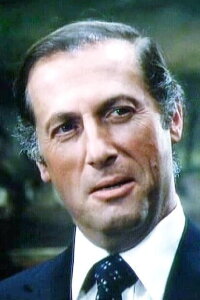 Lloyd Bochner