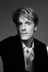 Louis Hofmann