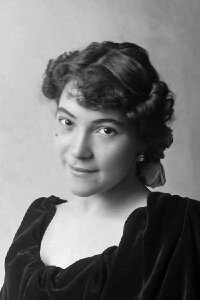 Lucília Simões