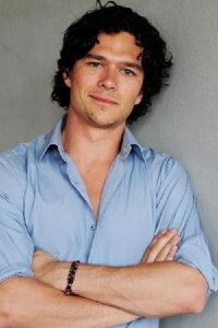 Luke Arnold