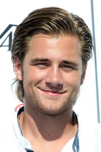 Luke Benward
