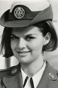 Luree Holmes