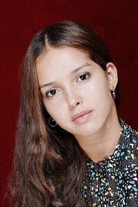 Lyna Khoudri