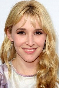Madelyn Deutch