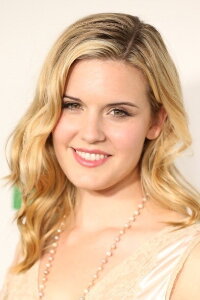 Maggie Grace