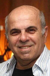 Marcio Curi