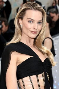 Margot Robbie