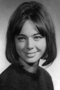 Mari Csomós