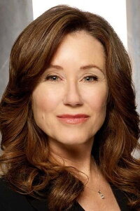 Mary McDonnell