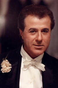 Max René Cosotti