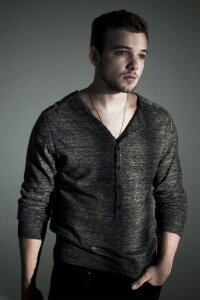 Max Thieriot